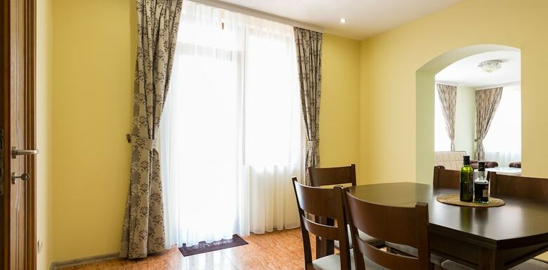 Fm Luxury 1-bdr Apartment - Vesela's