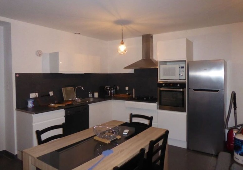 Maisons Enti�res Dans Grand Domaine