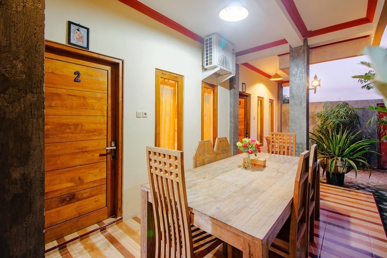 Hostal Oyo 2047 Opak Village Bed & Breakfast