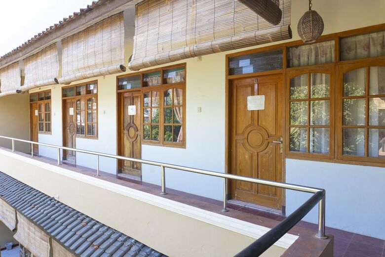Hostal Oyo 1449 Cahaya Guest House