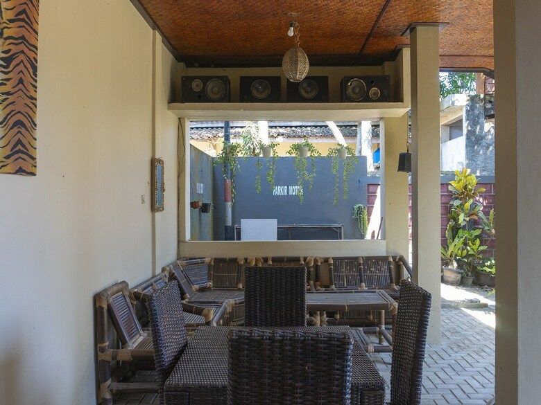Hostal Oyo 1449 Cahaya Guest House