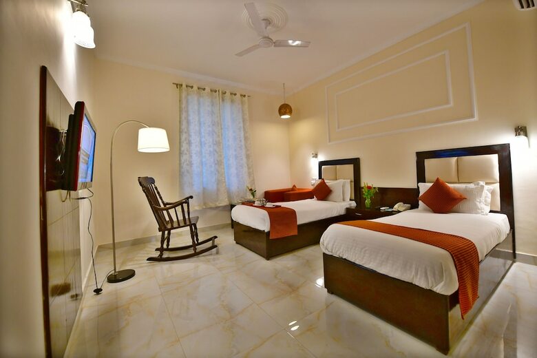 Hotel Pride Kadamb Kunj Resort - Bharatpur