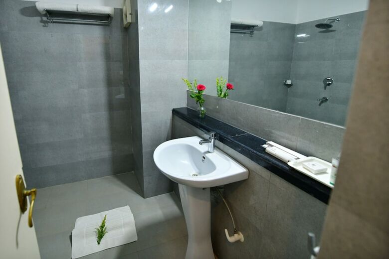 Hotel Pride Kadamb Kunj Resort - Bharatpur