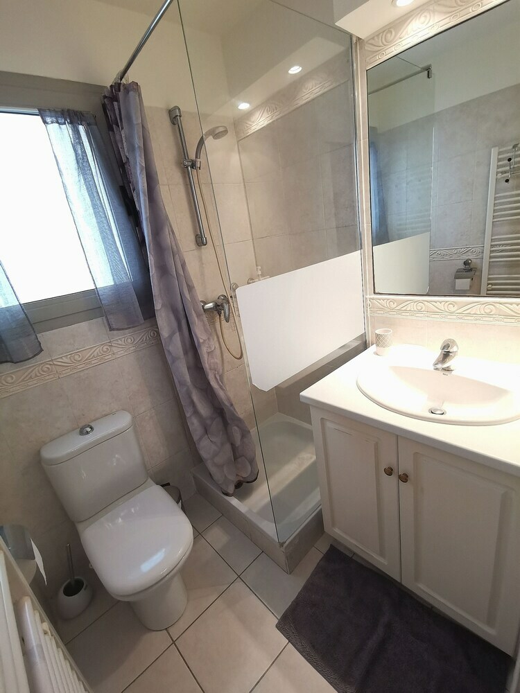 Apartamento 3 P Proche Mer, Calme, Parking, Wifi