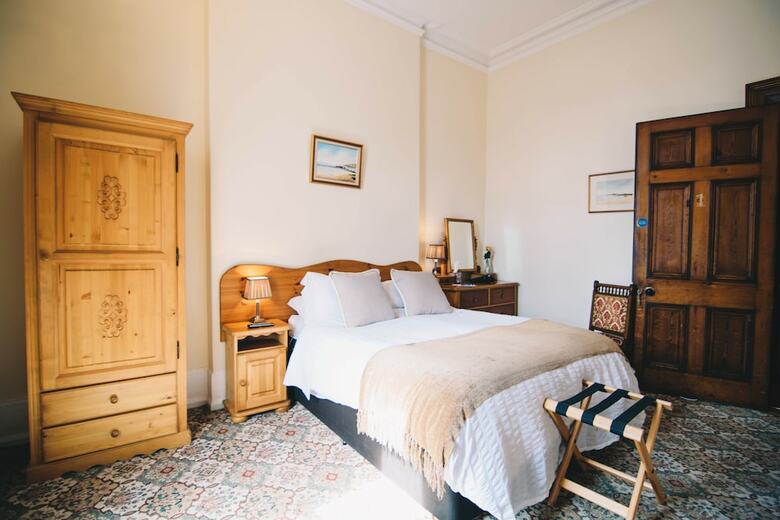 Bed & Breakfast Antrim House