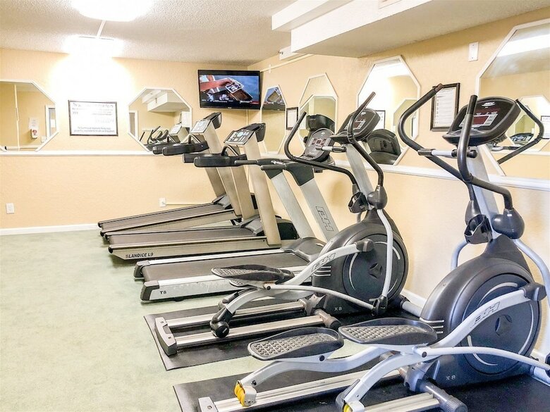 The Summit 1017