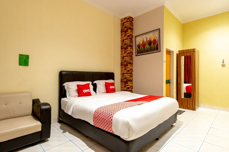 Hotel Oyo 1879 Gm Inn Syariah