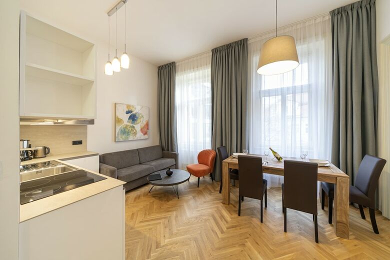 Old Town - Jungmannova Apartments
