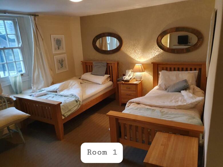 Posada Halfway House Inn