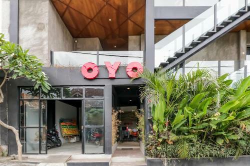 Hotel Oyo 2136 Escotel Krisnantara