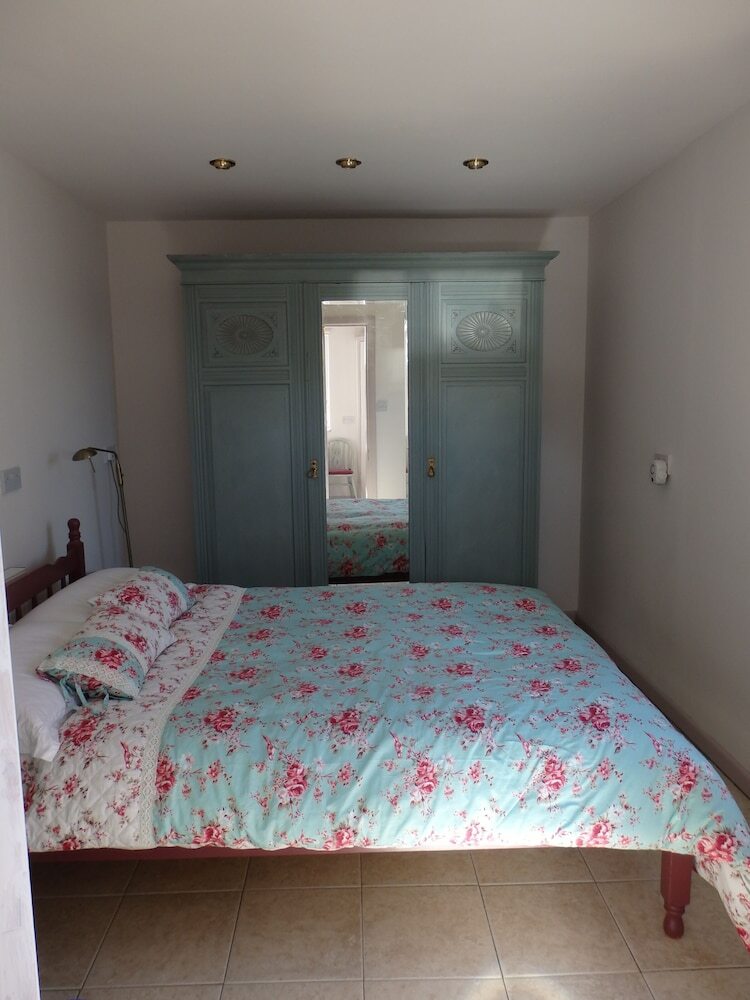 Rosehip Cottage