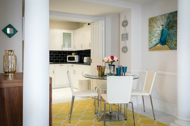 Apartamento Exclusive Balcony Relax 2 Bed Hyde Park Living!