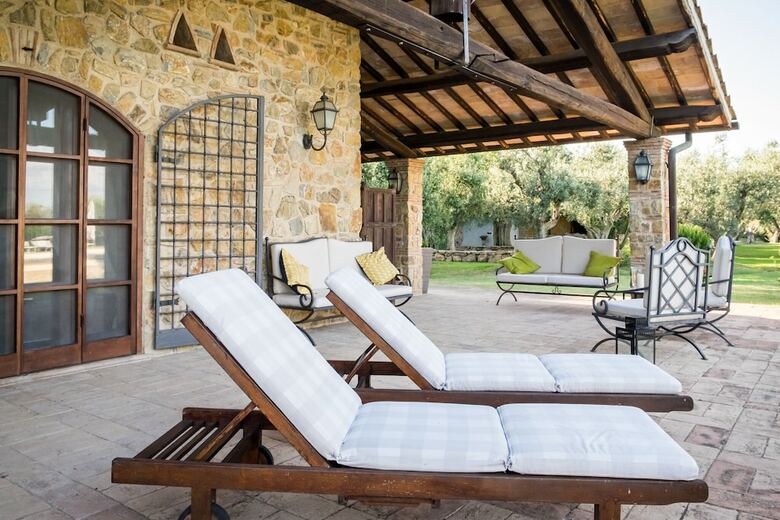 Villa Degli Ulivi