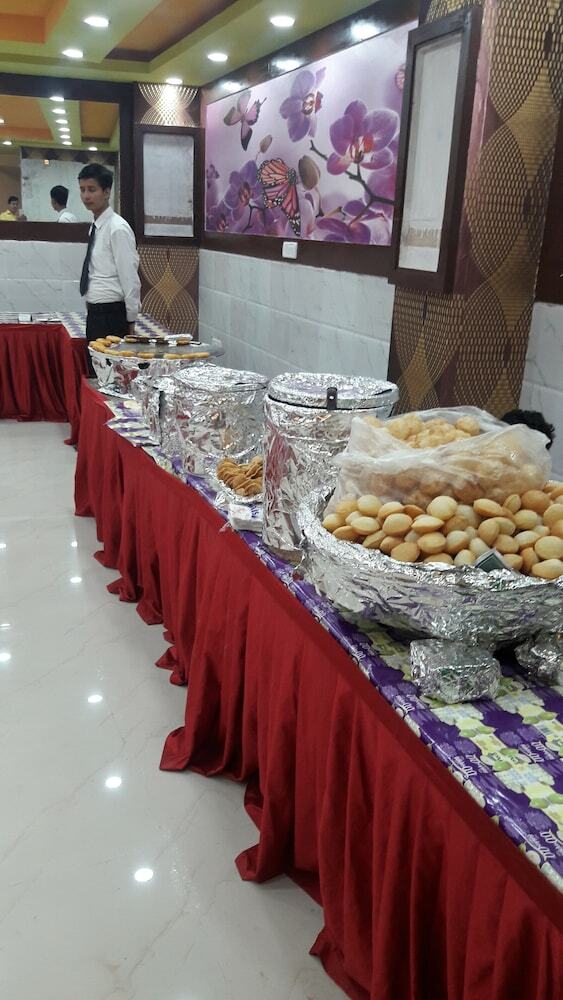 Hotel Green View Palace