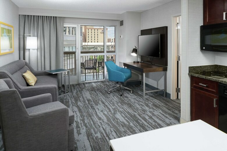 Hotel Hampton Inn & Suites At Beale Street (.)