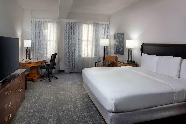 Doubletree Hotel Memphis Downtown