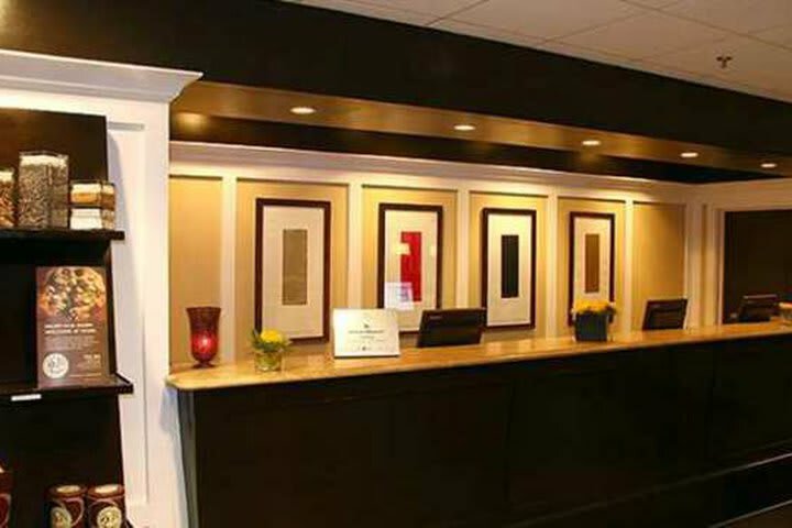 Doubletree Hotel Memphis Downtown