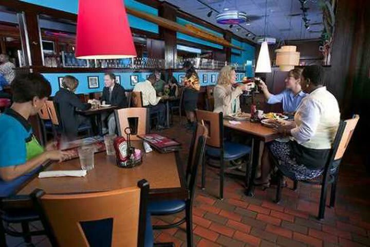 Doubletree Hotel Memphis Downtown