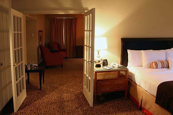 Doubletree Hotel Memphis Downtown