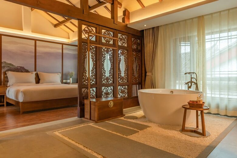 Hotel Lijiang Passing-cloud Resort