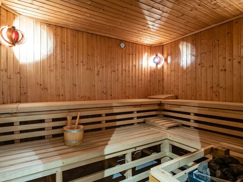Cozy Apartment With Sauna, Ski Storage, Balcony, Garden