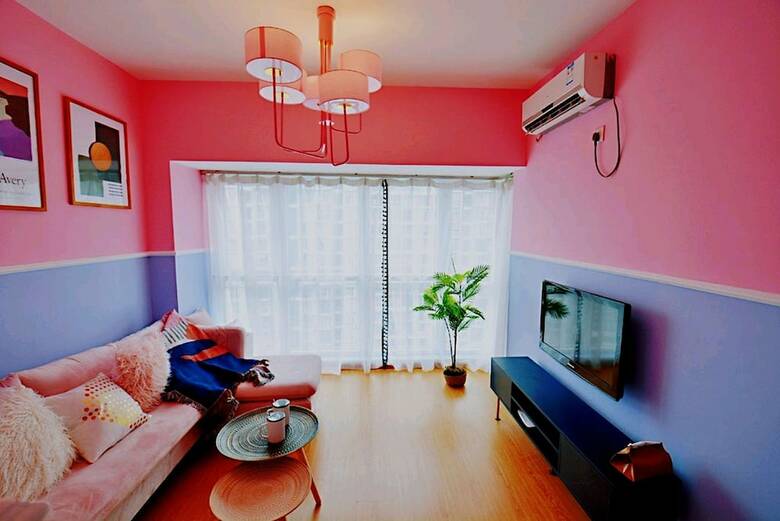 Apartamentos Avatar Gallery Large Queen Bed & High Rise View