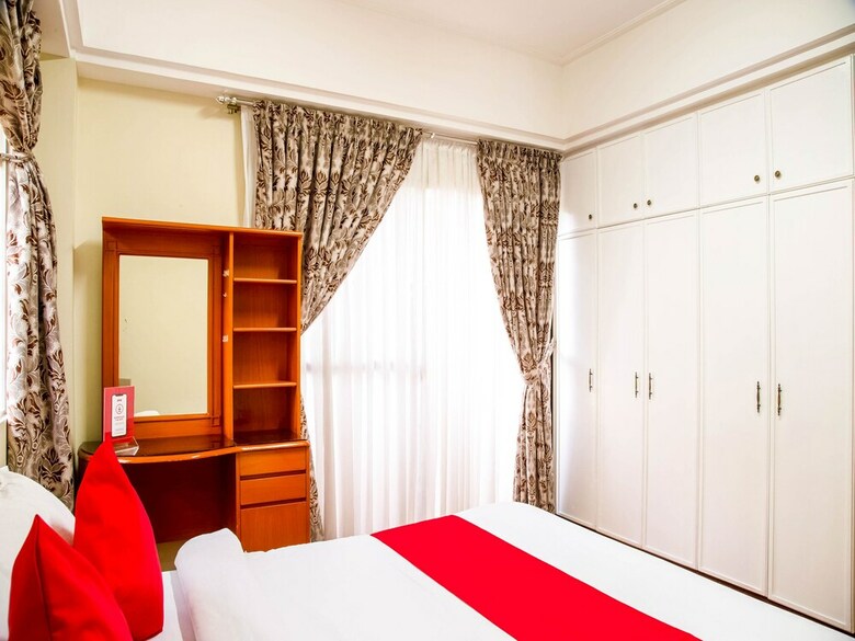 Hotel Oyo 211 Las Palmeras Apartelle