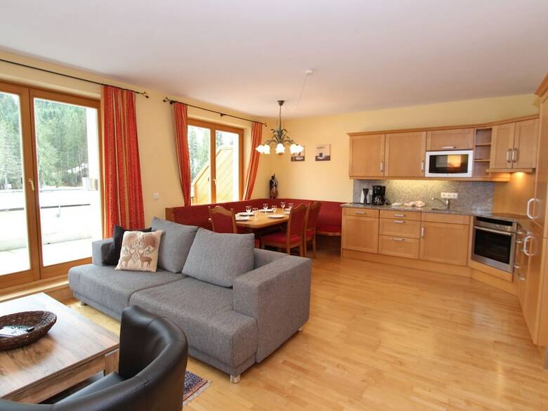 Modern Apartment In Saalbach-hinterglemm With Garden