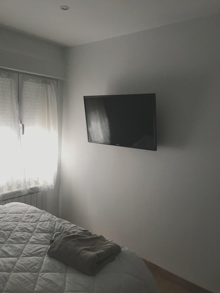 Apartment With 2 Bedrooms In Gij�n, With Wifi