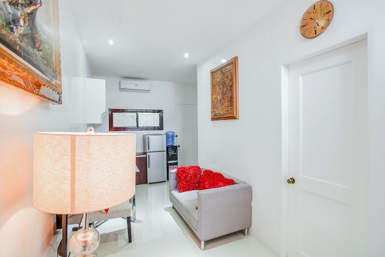 Oyo 504 Casa Mia Hotel Suites Residence