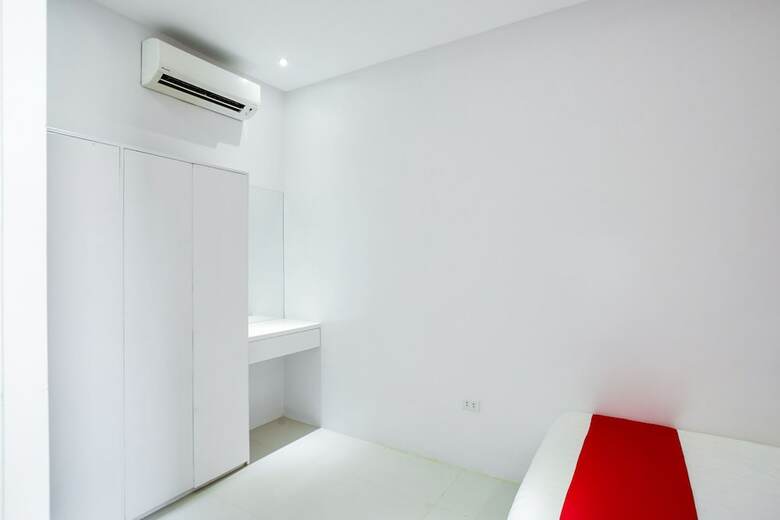 Oyo 504 Casa Mia Hotel Suites Residence
