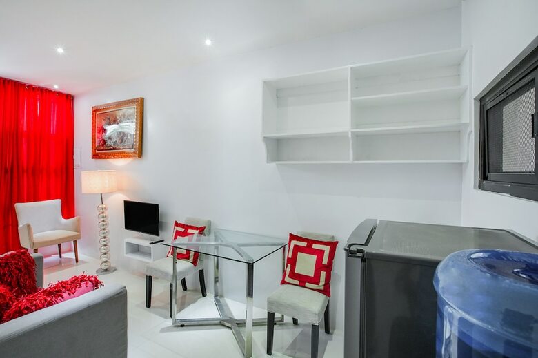 Oyo 504 Casa Mia Hotel Suites Residence