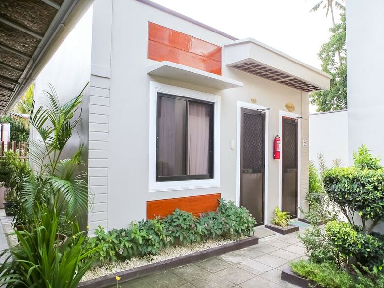 Hotel Oyo 484 Gonzala Suites