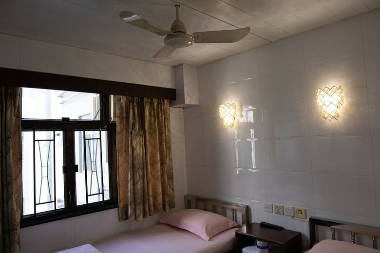 Hostal Marco Polo Hostel - Carlton Group Of Hostels