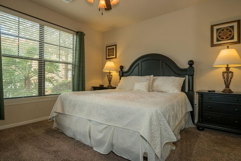 2 Bedroom 2 Bath Condo In Bella Piazza Resort