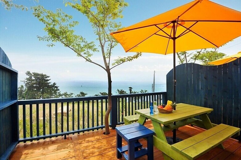 Ara Hill Pension