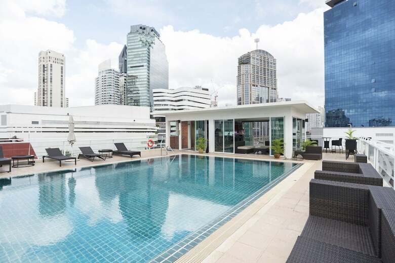 Hotel Maple Haus Sukhumvit 33 By Favstay