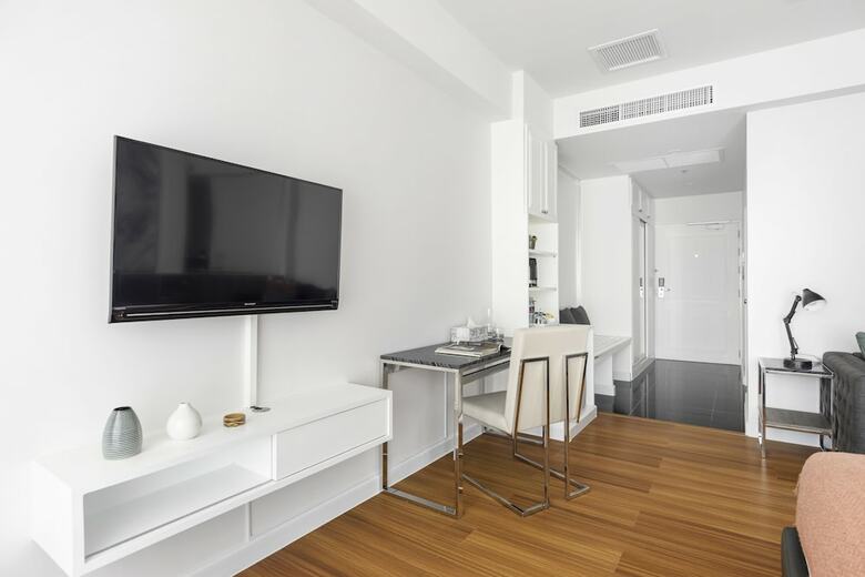 Hotel Maple Haus Sukhumvit 33 By Favstay
