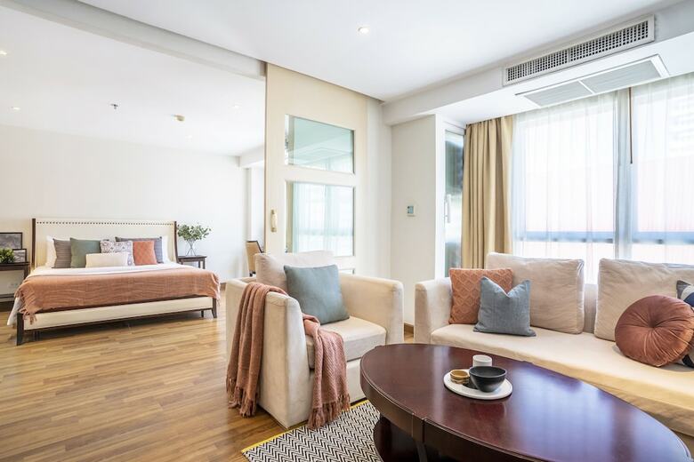 Hotel Maple Haus Sukhumvit 33 By Favstay