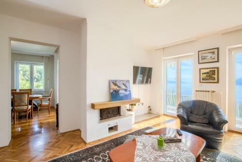 Apartments Frlan