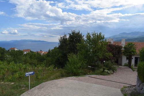 Apartments Frlan