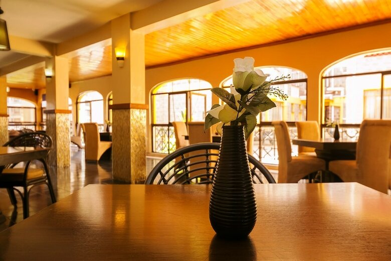 Olive Gardens Hotel