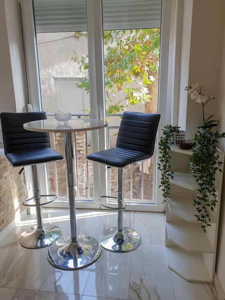 Srecko Centar Apartment