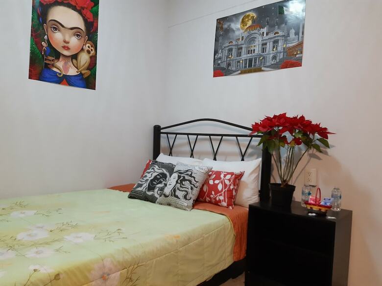 Bed & Breakfast Alameda House