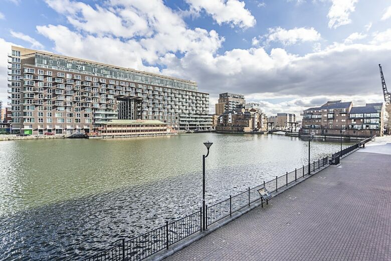 Canary Wharf Luxury Apartments