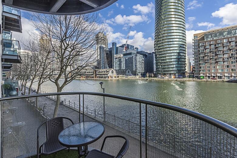 Canary Wharf Luxury Apartments