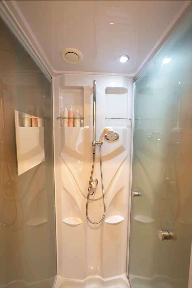 Hostal Million Pointz - Hostel, Caters To Women