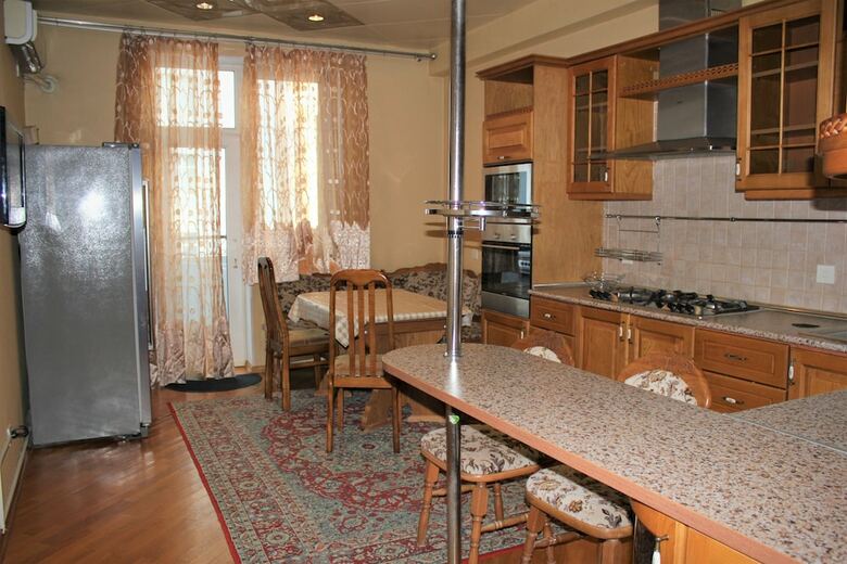 Apartment On Mahammad Nakhchivani 14