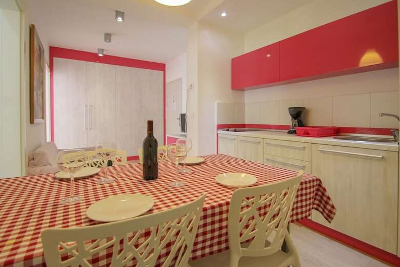 Apartamentos Karmen