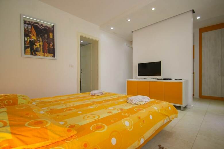 Apartamentos Karmen